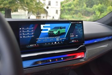 BMW M5 TOURING 22