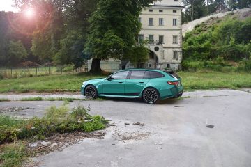 BMW M5 TOURING 32