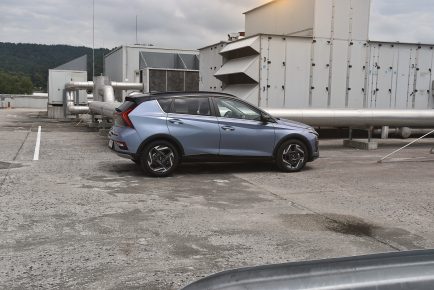 HYUNDAI BAYON 01