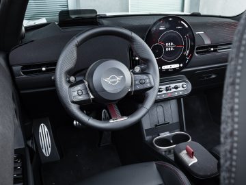 Mini_JCW_Cabrio_18