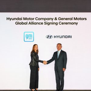 hyundai-and-gm-sign-memorandum-of-understanding-4