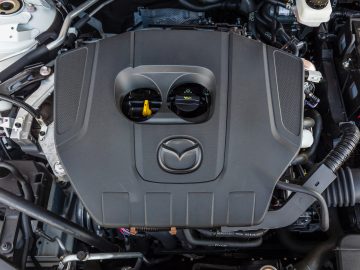 Mazda3_eSkyactiv140_Exclusive_Line_16