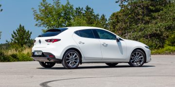 Mazda3_eSkyactiv140_Exclusive_Line_33