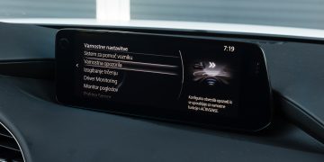 Mazda3_eSkyactiv140_Exclusive_Line_39