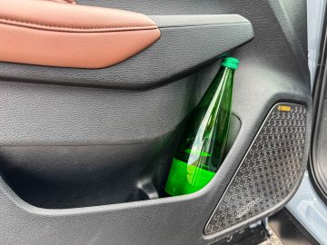 Mitsubishi Outlander PHEV Nanos Delonghi kava-5
