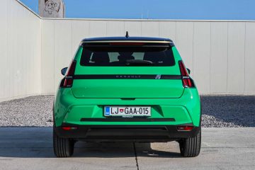 Renault 5 EV-32