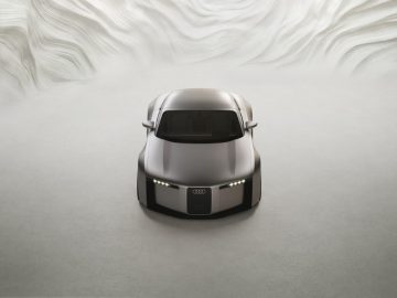 Static studio shot, exterior, frontal view