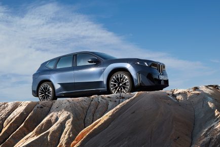 BMW iX3_ (8)