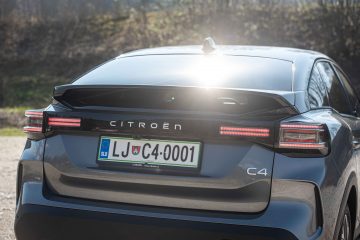 Citroen C4 MHEV-28