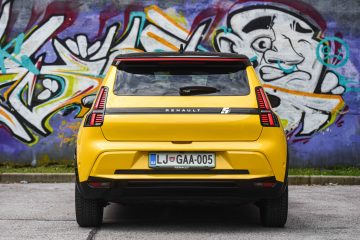 Renault 5 Petka EV-4