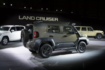 2026-Toyota-Land-Cruiser-FJ_41-s