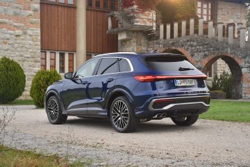 AUDI Q5 09
