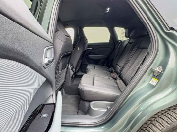Audi Q3-10