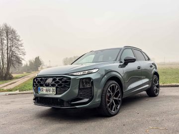 Audi Q3-16