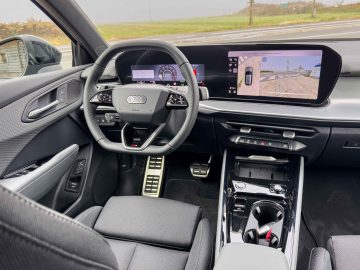 Audi Q3-18