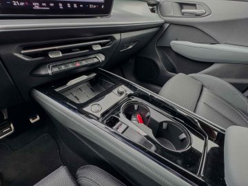 Audi Q3-2