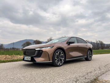 Mazda 6e-12