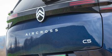 Citroen_C5_Aircross_145_HybridMax_03