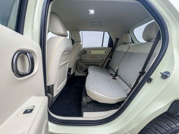 Hyundai Inster-5