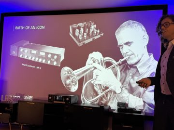 Jazzovski glasbenik Mark Levinson je ustanovil podjetje leta 1972, zdaj pa je pod okriljem Samsung Electronics.