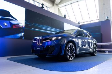 P90627888_highRes_bmw-ix3-01-2026
