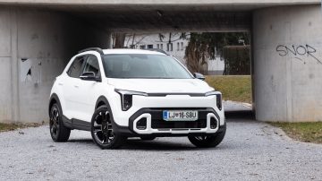 Kia_Stonic_10_TGDI_MHEV_GT-Line_28