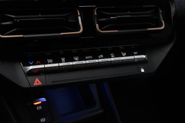 RENAULT 4 E-TECH 21