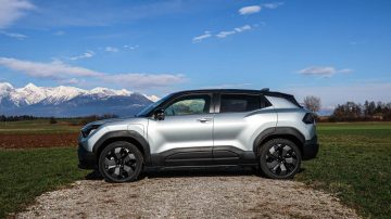 Suzuki e-vitara-21
