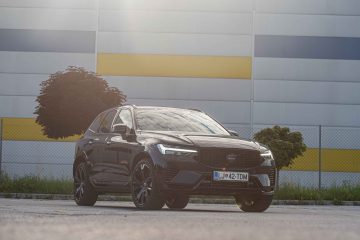 Volvo XC60 T8 Black Edition-14