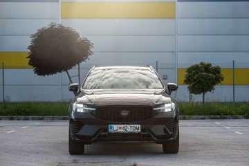 Volvo XC60 T8 Black Edition-3