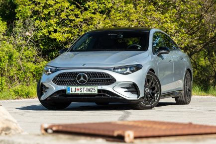 Mercedes-Benz_CLA_220_01