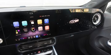 Mercedes-Benz_CLA_220_09