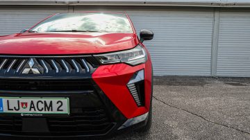 Mitsubishi Grandis MHEV-28