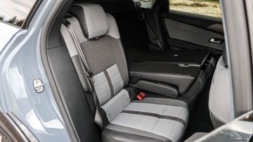 Opel Grandland PHEV-11