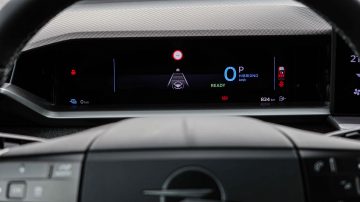 Opel Grandland PHEV-20