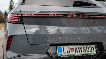 Opel Grandland PHEV-6