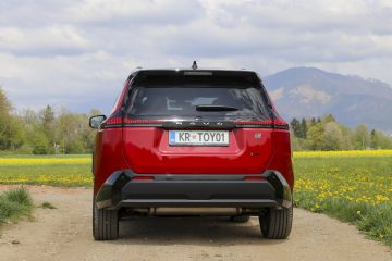 Toyota RAV4 (10)