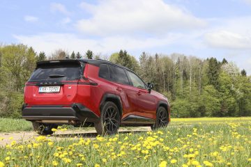 Toyota RAV4 (11)