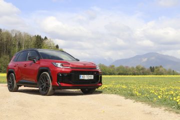 Toyota RAV4 (16)