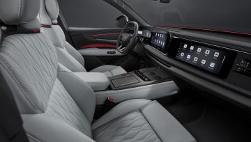 Studio photo, interior, front sport seats, digital stage