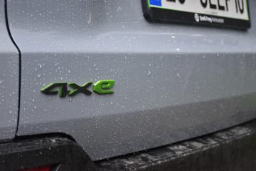 JEEP AVENGER 4Xe 36