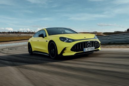 Das neue Mercedes-AMG GT 4-Türer Coupé:  Revolutionäre Performance. Maximale Intensität.The new Mercedes-AMG GT 4-Door Coupé: Revolutionary performance. Maximum intensity.