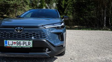 Toyota Corolla Cross GR Sport Hibrid-34