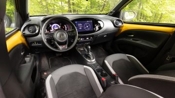Toyota_Aygo_X_HEV_GR_Sport_29