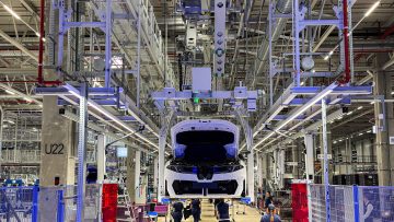 BMW iFactory Debrecen iX3-3