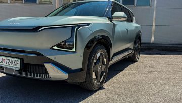 Kia EV5-12