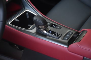 LEXUS LBX 18