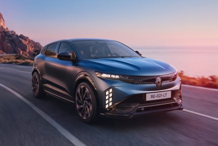 New-Renault-Megane-E-Tech-electric-10
