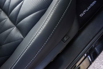 Mitsubishi Outlander Black Edition PHEV-6