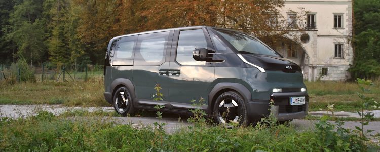 KIA PV5 01